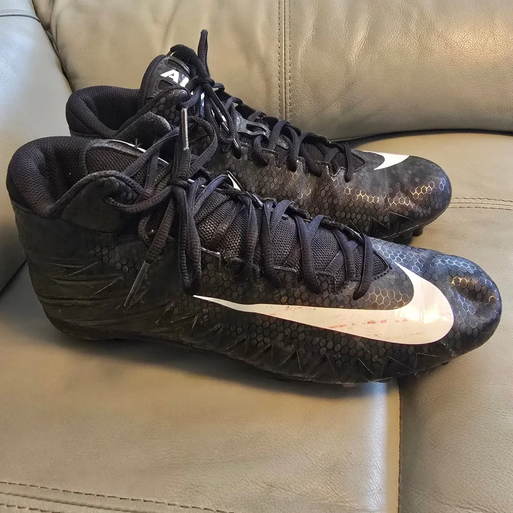 Nike alpha menace